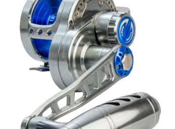 Carrete YUKI Akan de aluminio plateado con detalles azules
