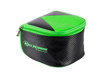 KALI KUNNAN Extreme, funda para carrete negra con textura de carbono y paneles verdes
